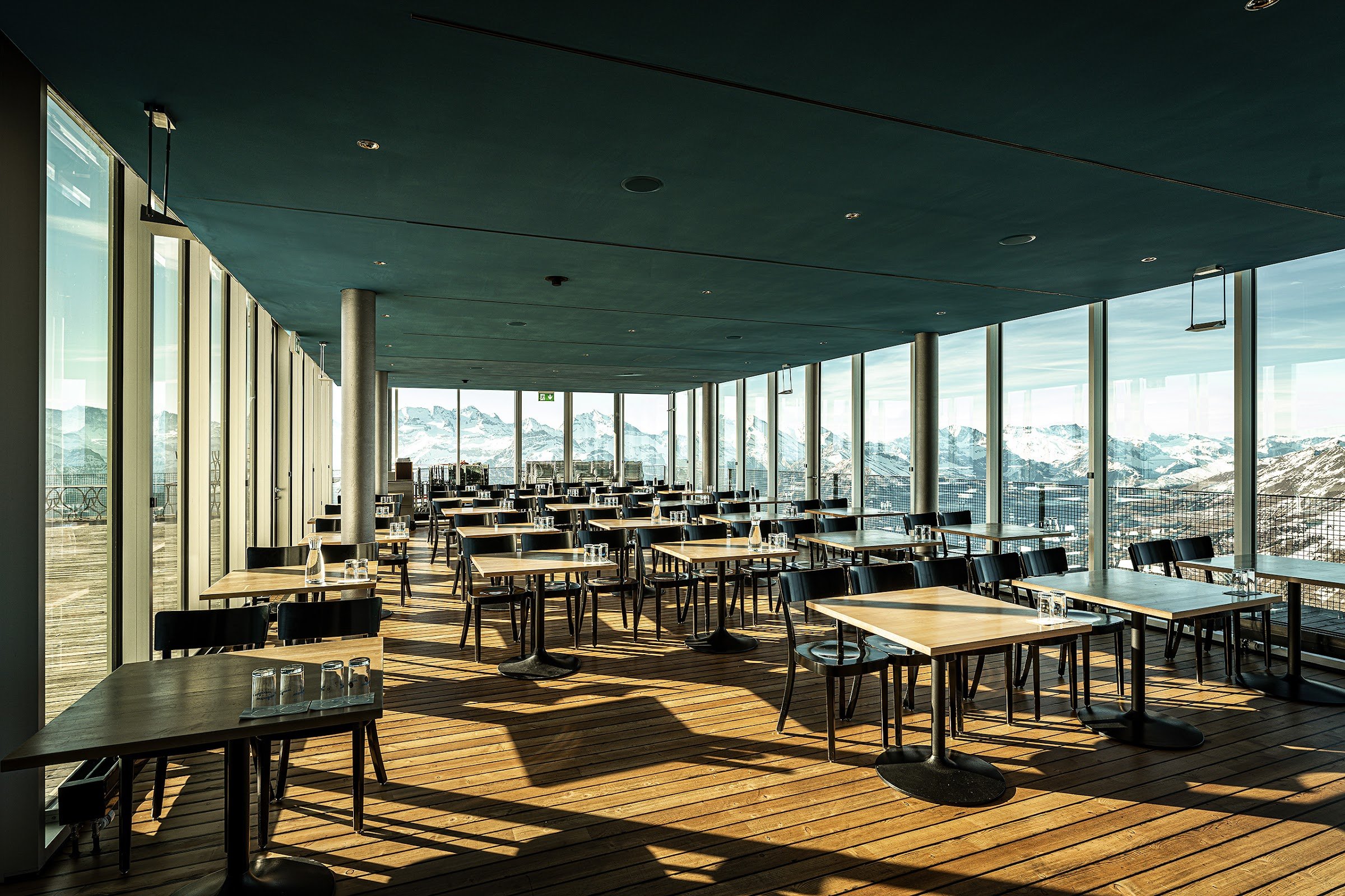 Berghaus Niesen-Kulm (Restaurant & Übernachtung)